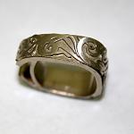 custom engraved engagement ring